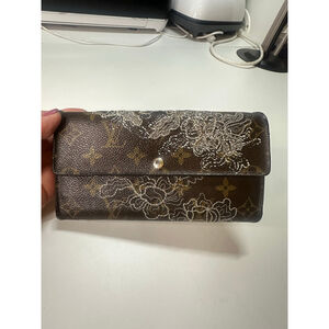 Women's Louis Vuitton Wallet, One Size, Brown with White Floral Print